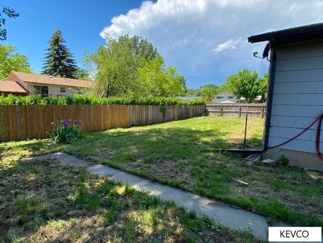 Building Photo - Three Bedroom House Near CSU Vet School