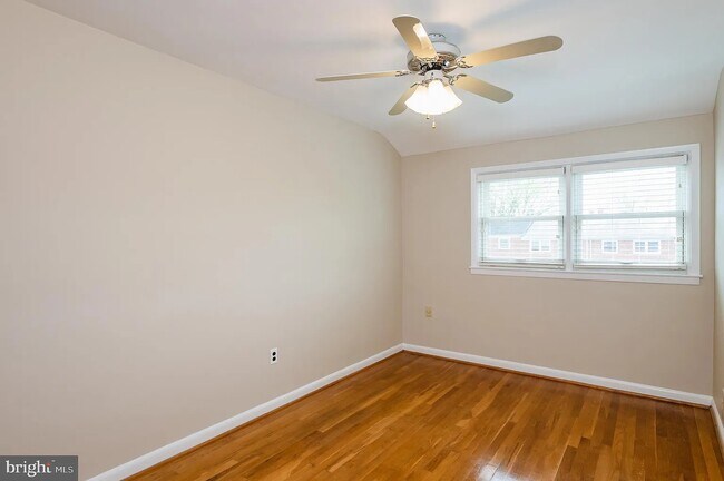 Building Photo - 8551 Harris Ave