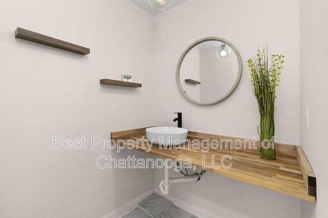 Building Photo - 788 Winding Hills Ln