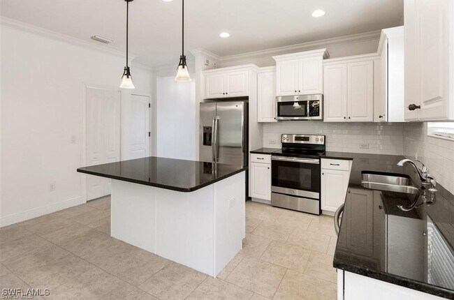 Building Photo - 14591 Manchester Dr