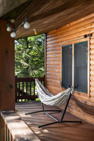 Building Photo - 444 John Rice Rd