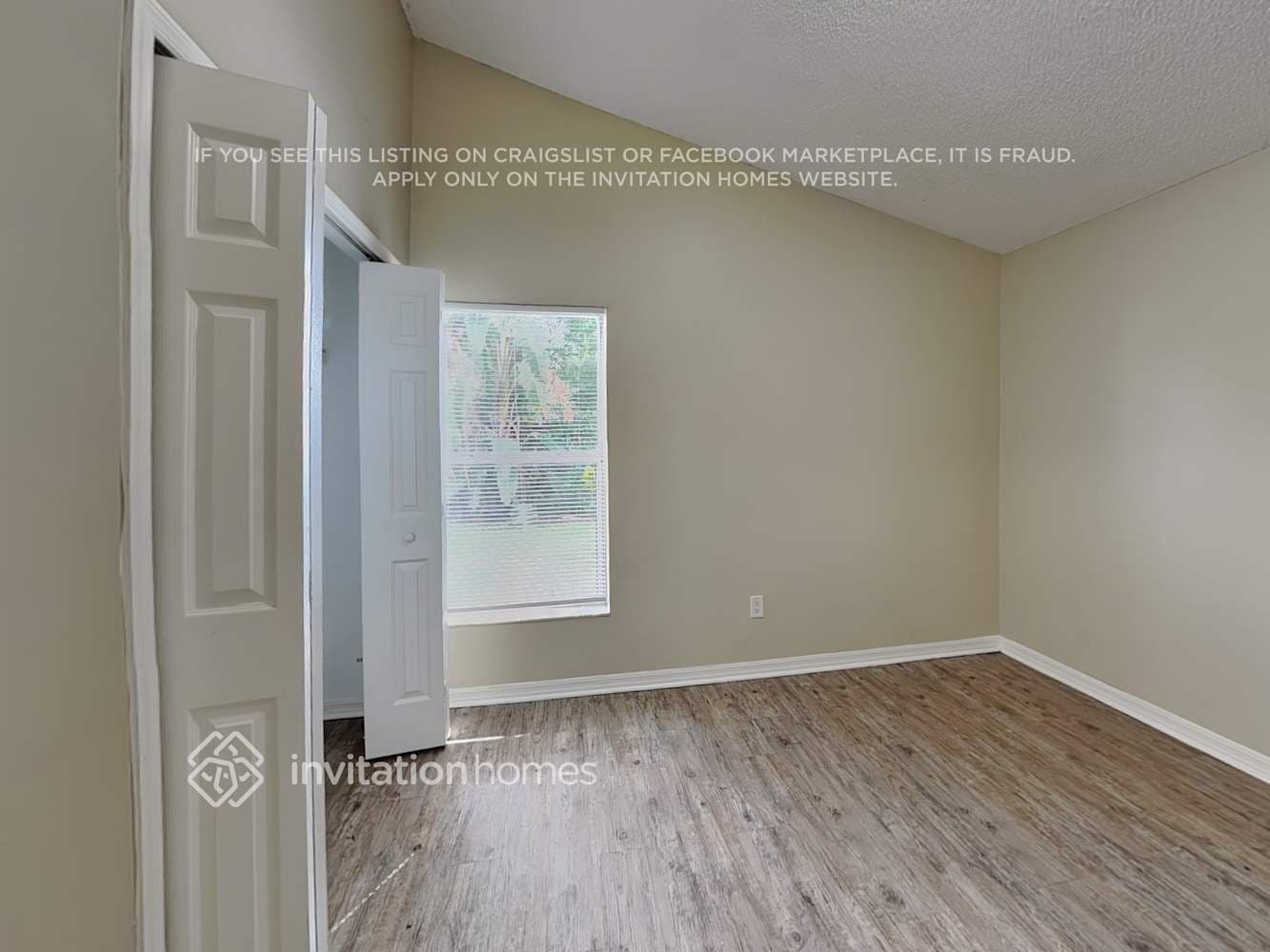 Building Photo - 1401 Brookebridge Dr