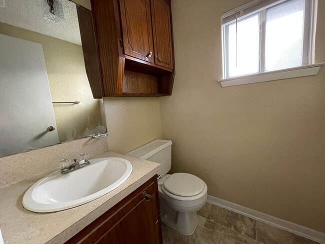 Building Photo - 1103 Covey Ln