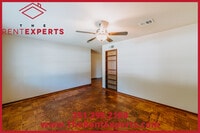 Building Photo - 908 E David Langan Dr