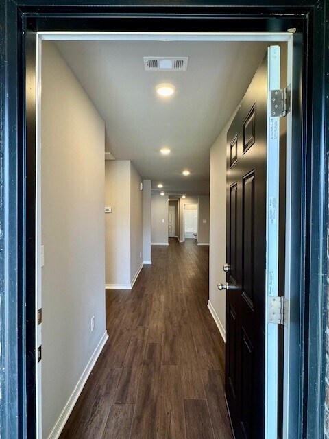 Building Photo - 2315 W Persimmon St