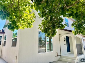 Building Photo - Beautiful, Brand New Sunnyvale Home -Walk ...