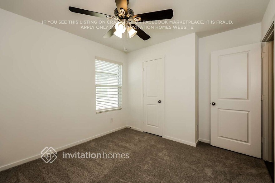 Building Photo - 1410 Merlin Blf St