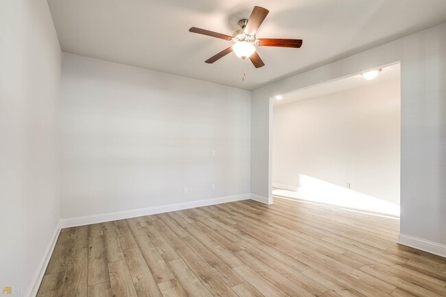Building Photo - 360 Caledonia Ct
