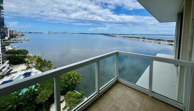 Building Photo - 2451 Brickell Ave