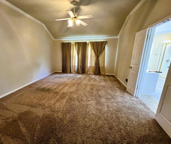 Building Photo - 3112 Burks Ln