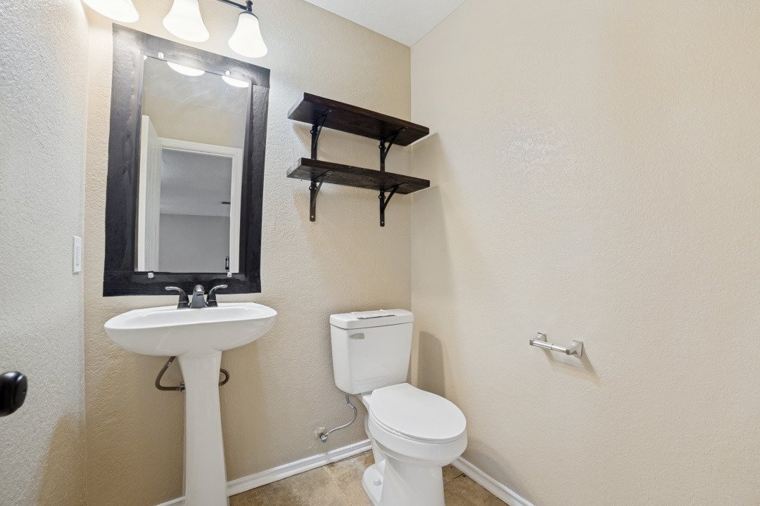 Building Photo - 5426 Wincheap Dr