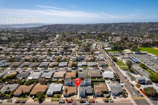 Building Photo - 3021 Luna Ave