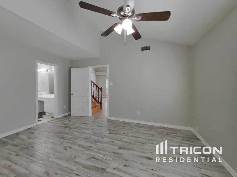 Building Photo - 13603 Lynnville Dr