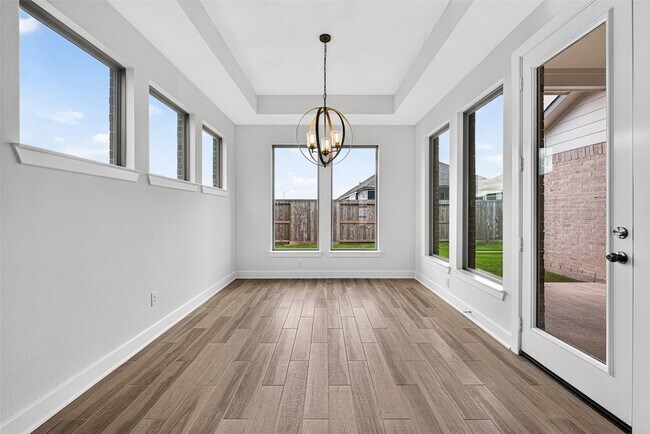 Building Photo - 2803 Sweet Honey Ln