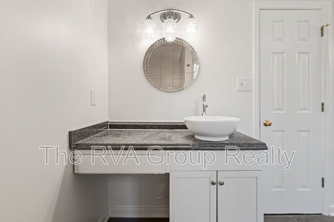 Building Photo - 2307 Krossridge Ct