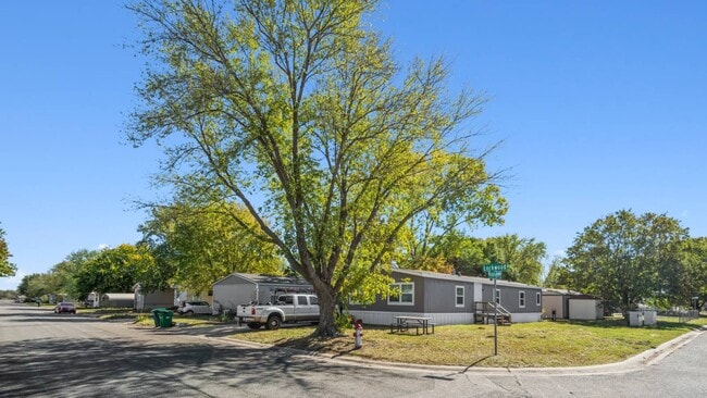 Building Photo - 5434 S Kansas St