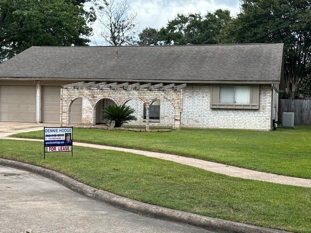 Primary Photo - 16338 Autumn Wind Dr