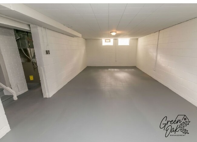 Building Photo - 19201 Hathaway Ln