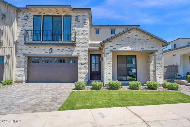 Building Photo - 2648 E Longhorn Ct