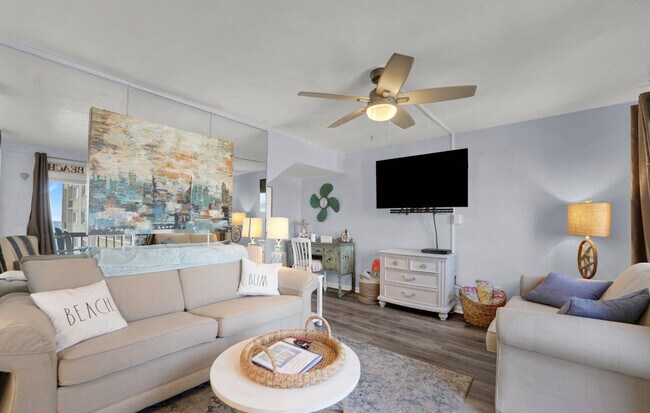 Building Photo - 23223 Front Beach Rd