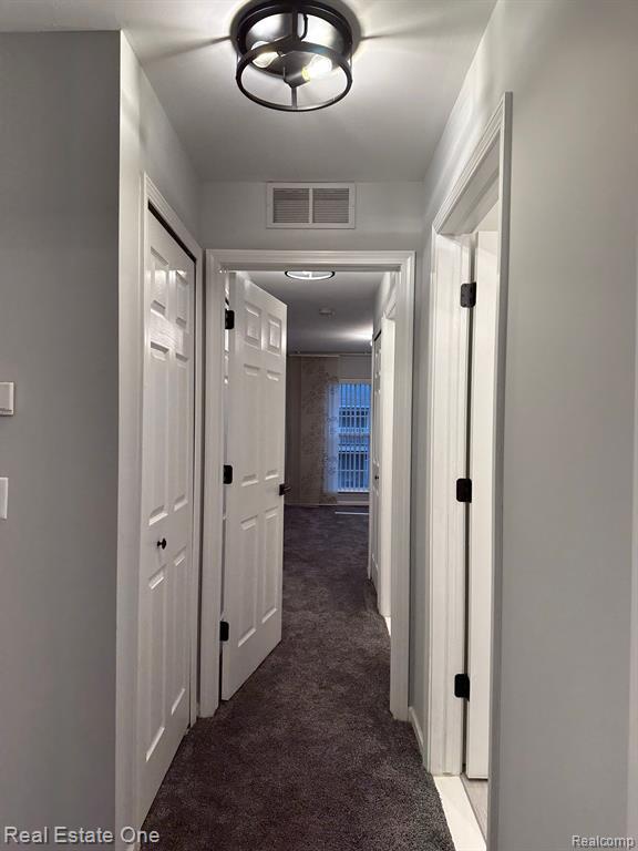 Building Photo - 51810 Lionel Ln