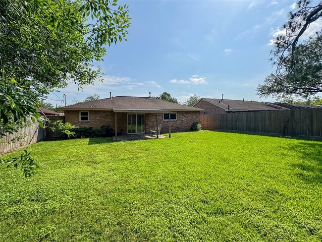 Building Photo - 506 Avondale Ln