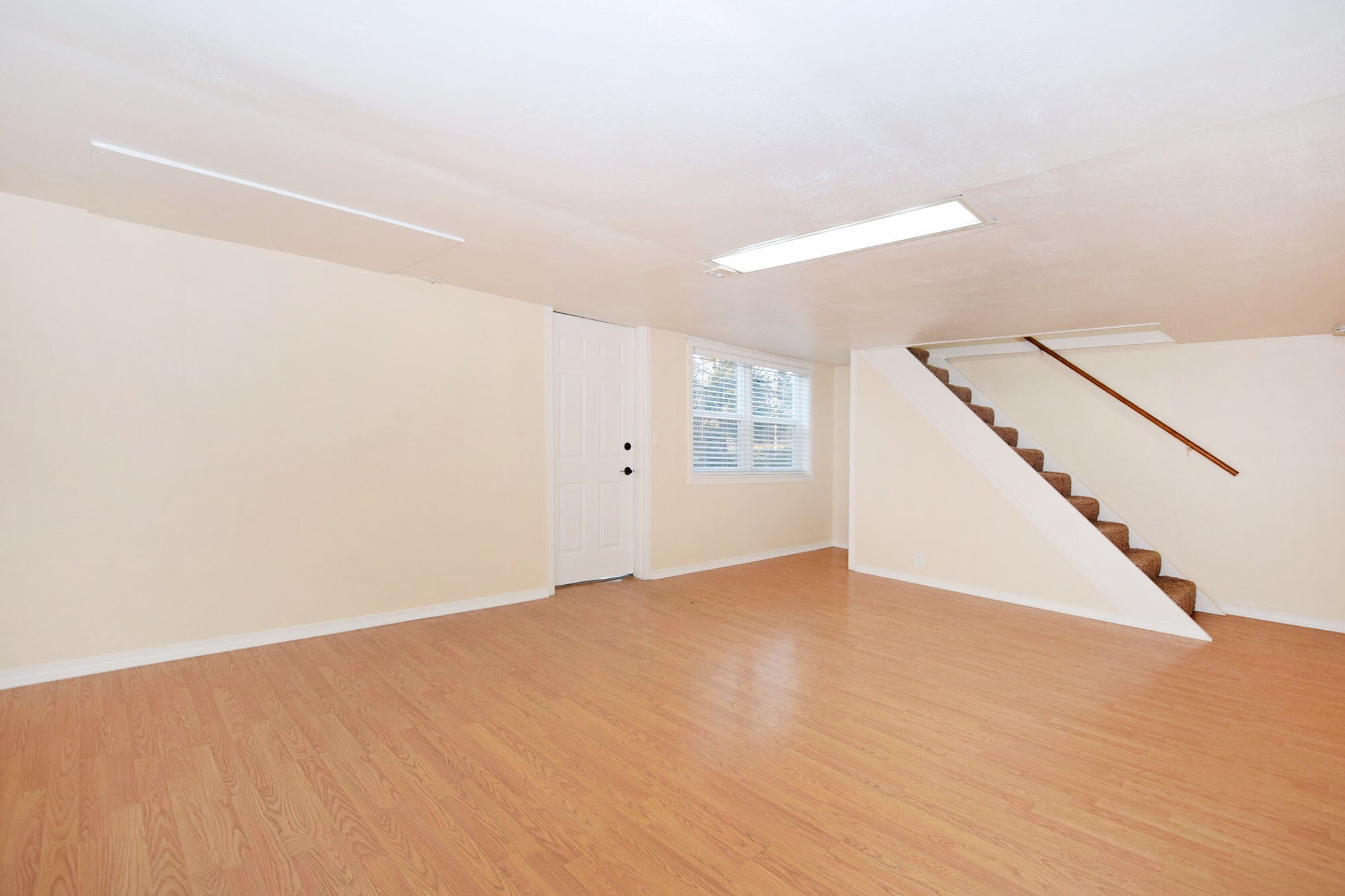 Building Photo - 11240 SW Barbur Blvd