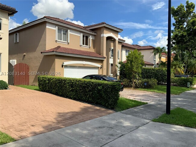 Building Photo - 6528 SW 158th Pass
