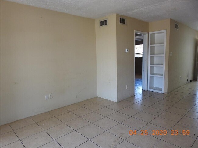 Building Photo - 6305 Westward St