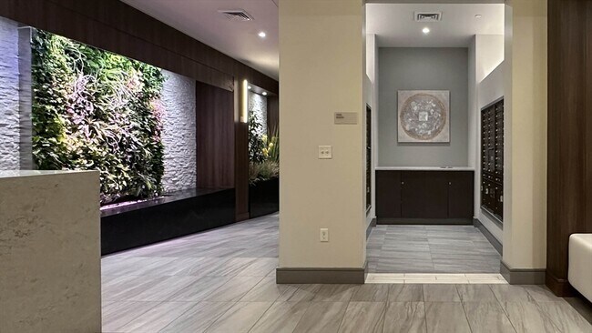 Building Photo - 121 Portland St