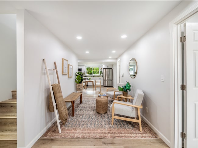 Building Photo - 1576 California Ave