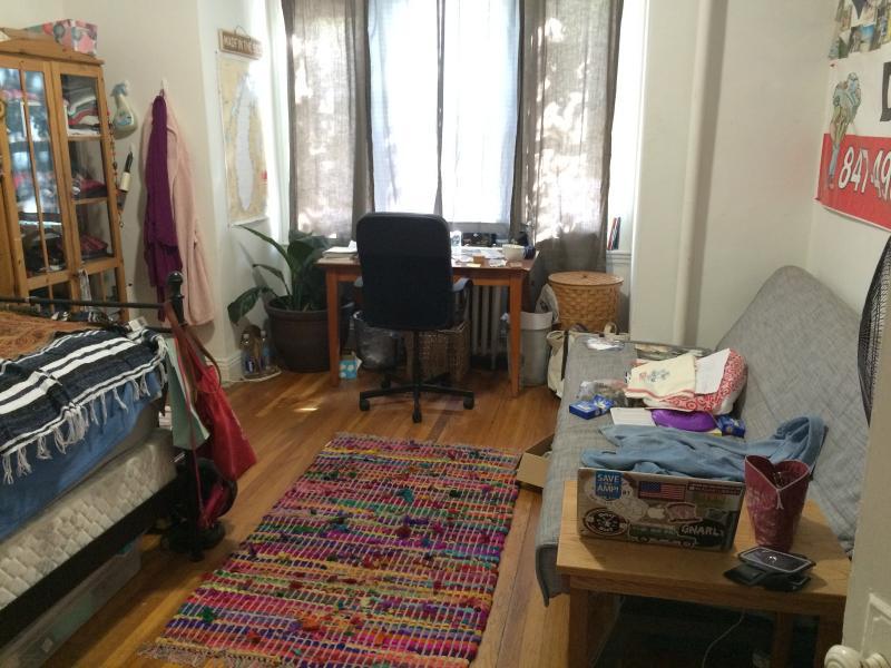 Apt 7 - 1195 Boylston St