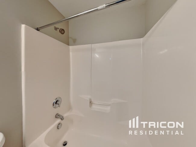 Building Photo - 4309 Grandover Dr