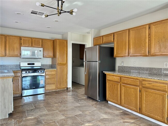 Building Photo - 1240 Lucky Gold Ct
