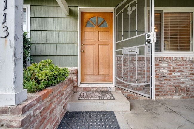 Building Photo - 5113 Sitton Way