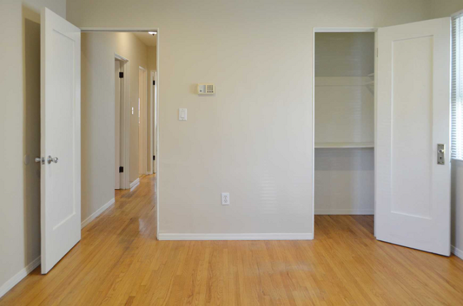 Building Photo - 540 Arden Ave