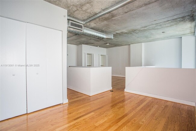 Building Photo - 690 SW 1st Ct