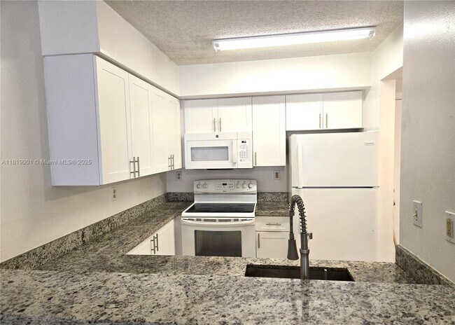 Building Photo - 1280 S Alhambra Cir