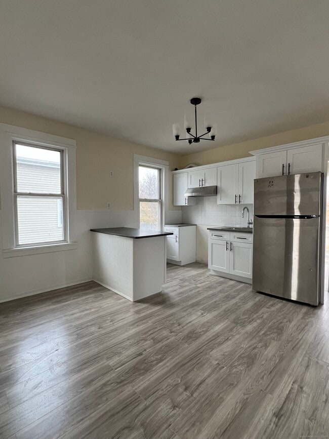 Primary Photo - 109 Elizabeth St