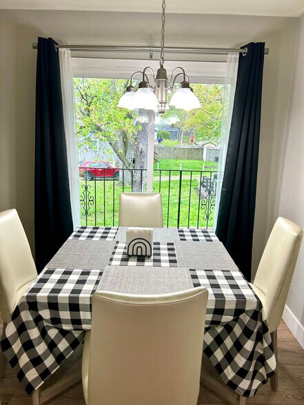 Building Photo - 4028 N Illinois Ave