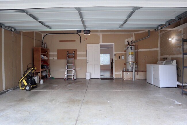 Building Photo - Beautiful Single Family Home in Niles Dist...