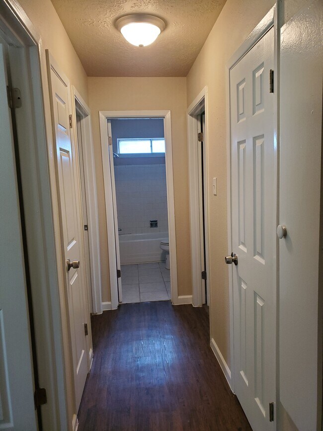 Building Photo - 4414 Monteith Dr