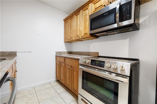 Building Photo - 2912 NW 55th Ave