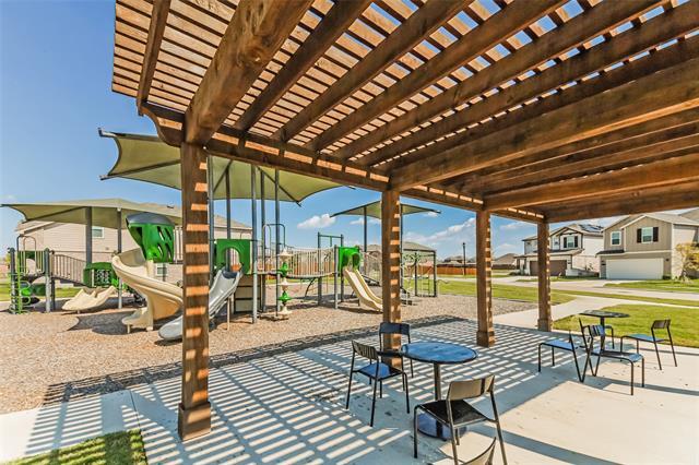 Building Photo - 2415 Carlow Ln