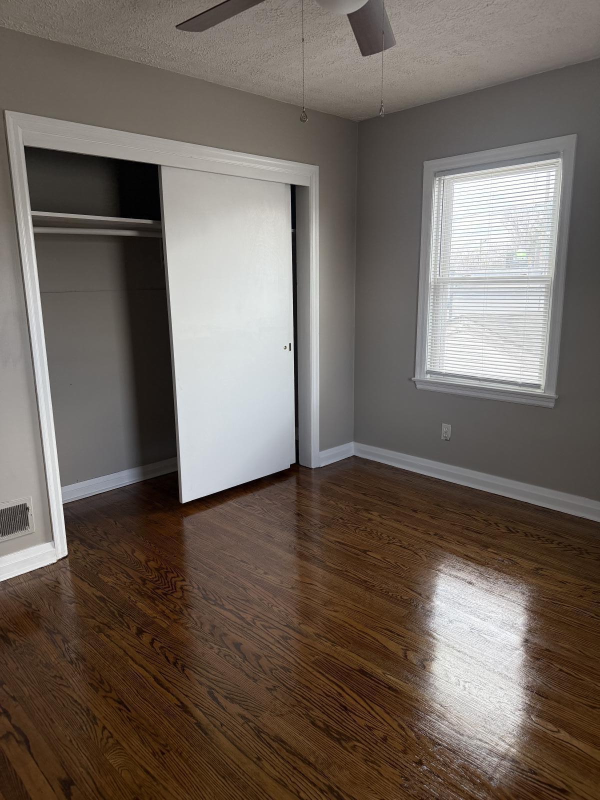 Building Photo - 1733 Bachmann Dr