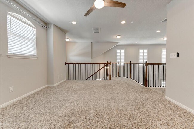 Building Photo - 153 Nogalito Wy