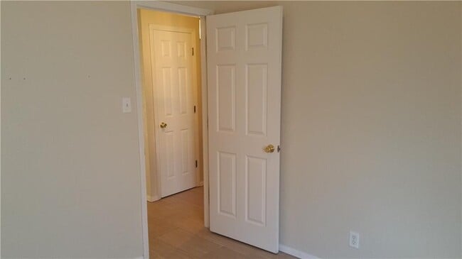 Building Photo - 4625 Loma De Cobre Dr