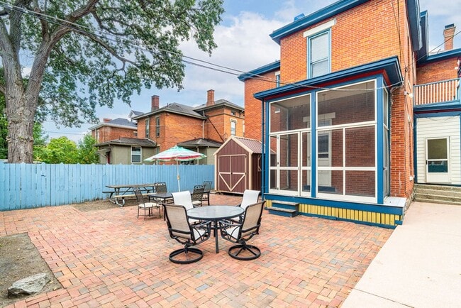 Building Photo - Huge Brick House in Victorian Village/Short North, Beautiful Woodwork 3 Car Garage and Swimming pool