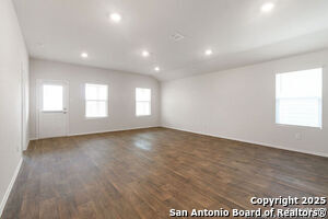 Building Photo - 832 Pronghorn Trl