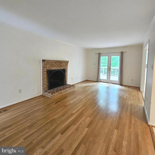 Building Photo - 6004 Station View Ct